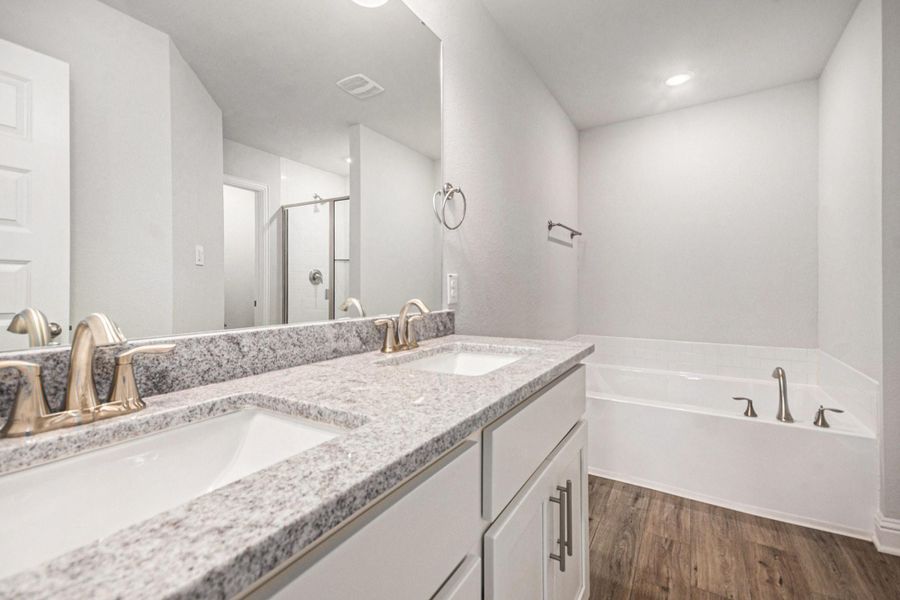 *STOCK PHOTO - COLORS & FEATURES MAY VARY *STOCK PHOTO - COLORS & FEATURES MAY VARY