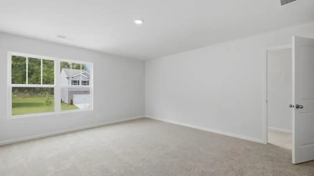 Spacious, unfurnished interior of a new home in Oaks at Cedar Grove, Fairburn (Image 17). Spacious, unfurnished interior of a new home in Oaks at Cedar Grove, Fairburn (Image 17).