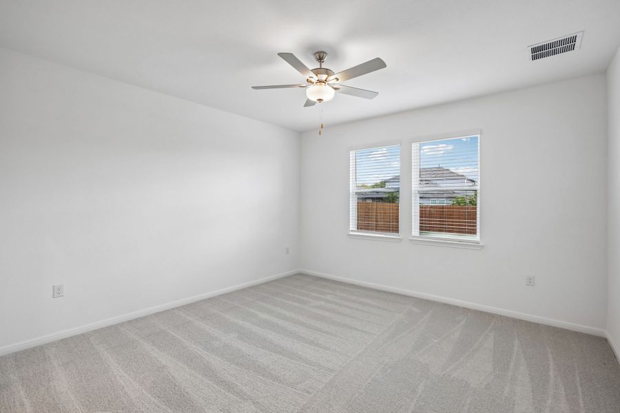 Spacious, unfurnished interior of a new home in Lisso, Pflugerville (Image 14).