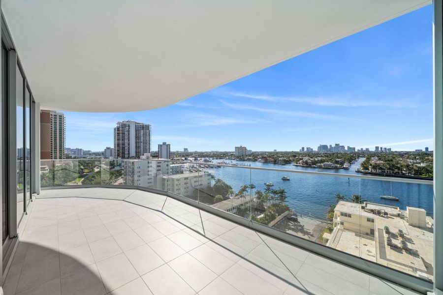 Condo located in Fort Lauderdale, FL showcasing its design and architecture (Image 20).