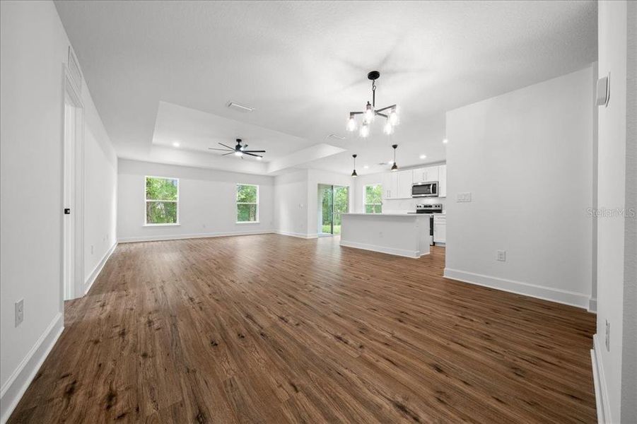 Spacious, unfurnished interior of a new home in , Weeki Wachee (Image 39).