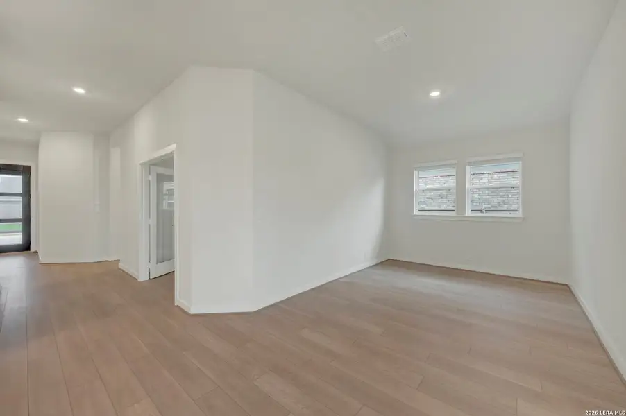 Spacious, unfurnished interior of a new home in Mayfair - Select Classic Series, New Braunfels (Image 19).