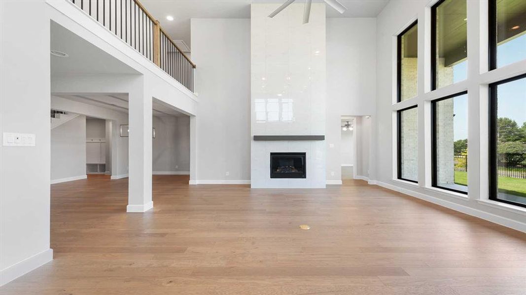 Spacious, unfurnished interior of a new home in Terraces 82'/100', Rockwall (Image 16).