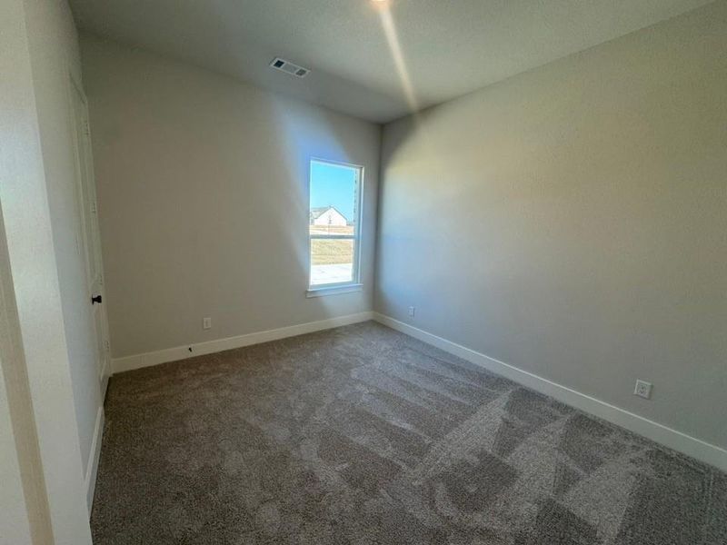 Spacious, unfurnished interior of a new home in Creekview Addition, Van Alstyne (Image 16).