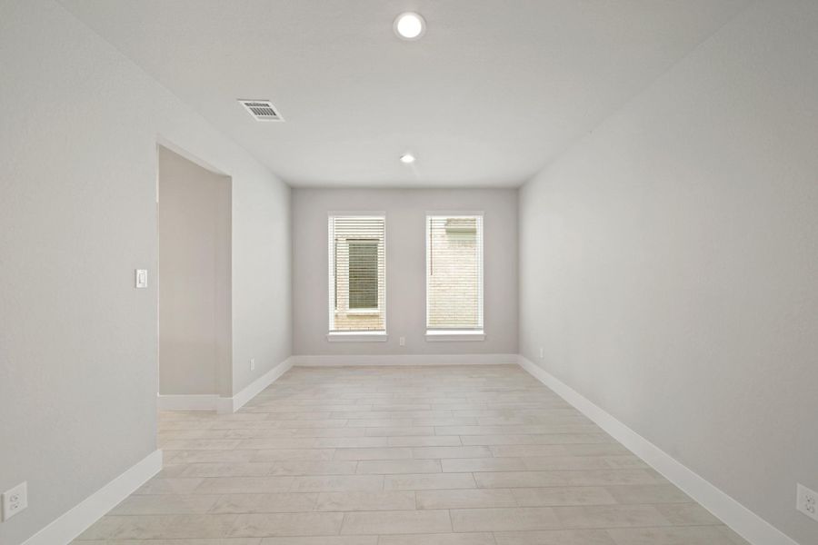 Spacious, unfurnished interior of a new home in Morton Creek Ranch, Katy (Image 21). Spacious, unfurnished interior of a new home in Morton Creek Ranch, Katy (Image 21).