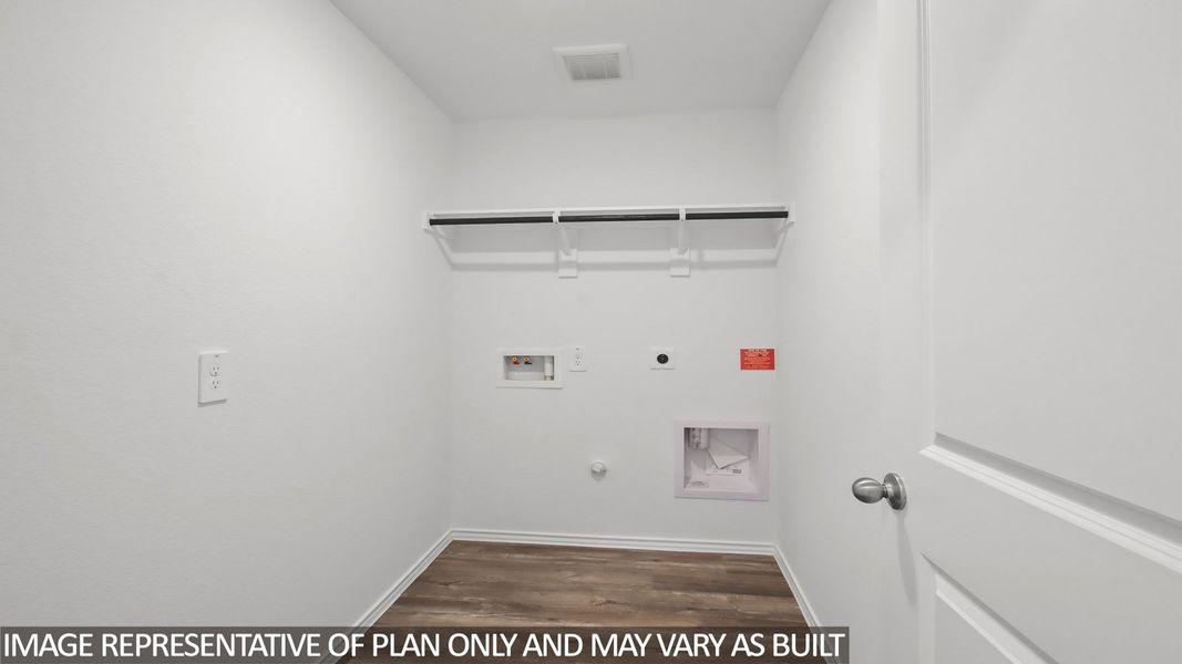 Spacious, unfurnished interior of a new home in Grand Pines, Magnolia (Image 17).