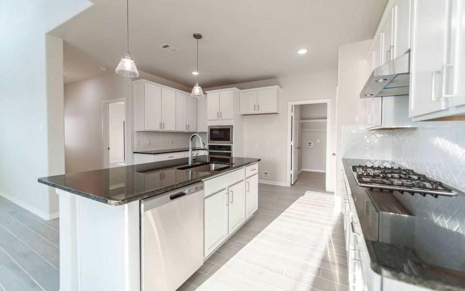 Furnished interior view inside a new home in River Ranch Meadows, Dayton (Image 4).