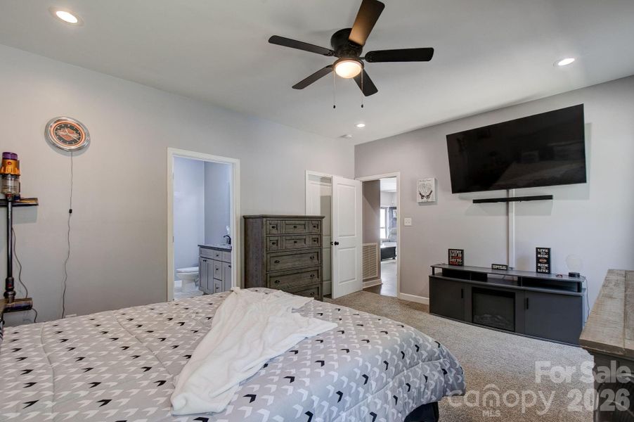 Furnished interior view inside a new home in , Lancaster (Image 16).