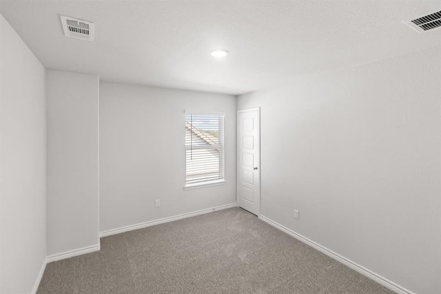 Spacious, unfurnished interior of a new home in Retreat at Fossil Creek, Fort Worth (Image 9). Spacious, unfurnished interior of a new home in Retreat at Fossil Creek, Fort Worth (Image 9).