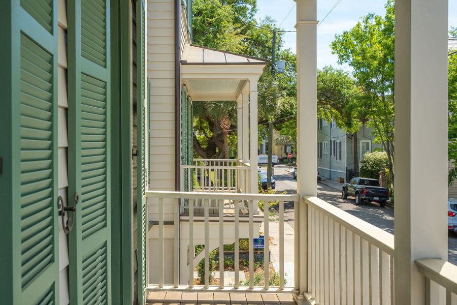 Exterior details and patio area of a home in , Charleston (Image 3).