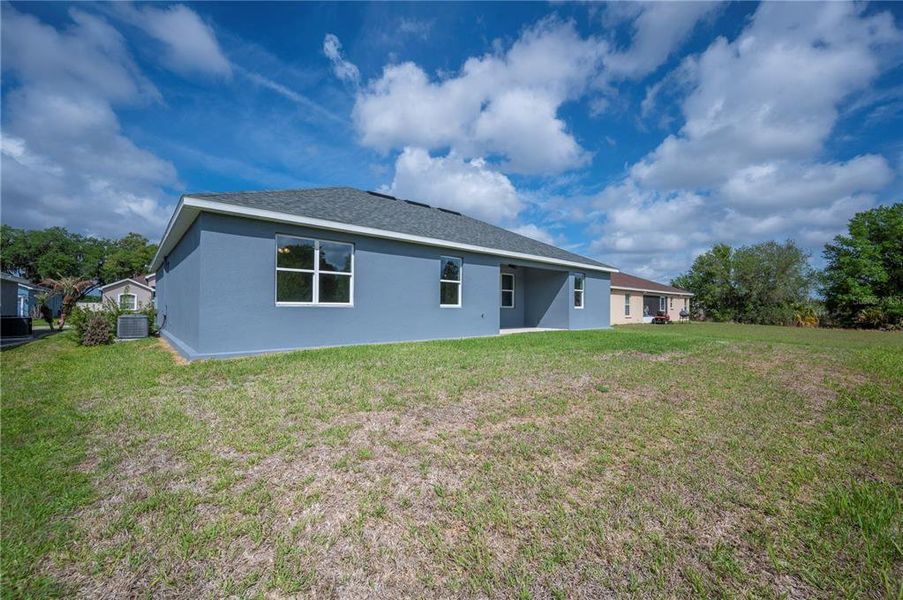 Exterior details and patio area of a home in , Mulberry (Image 23).