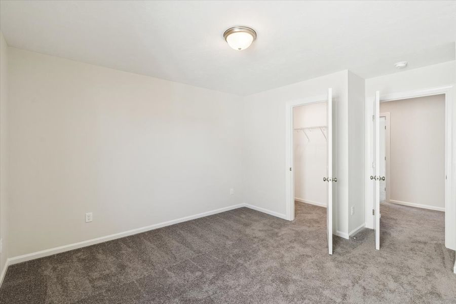 Spacious, unfurnished interior of a new home in Windsor, North Augusta (Image 20).