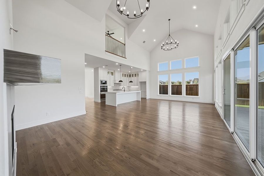 Spacious, unfurnished interior of a new home in Custer Ridge Estates, Allen (Image 21).
