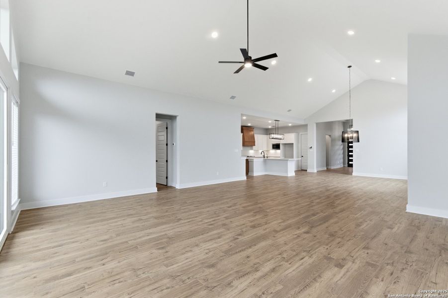 Spacious, unfurnished interior of a new home in Potranco Oaks, Castroville (Image 46).