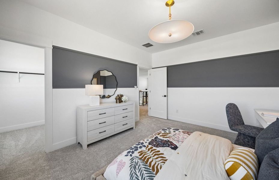 Representative furnished interior of a home built from the Ferris by Pulte Homes in Ryehill, Rosenberg (Image 17).