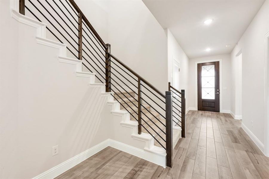 Spacious, unfurnished interior of a new home in Terracina, Rockwall (Image 23).