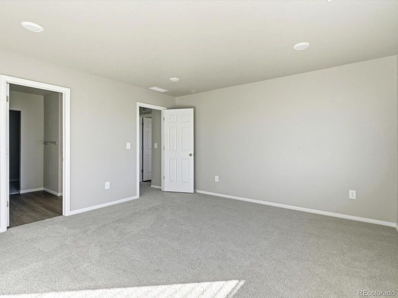 Spacious, unfurnished interior of a new home in , Thornton (Image 26).