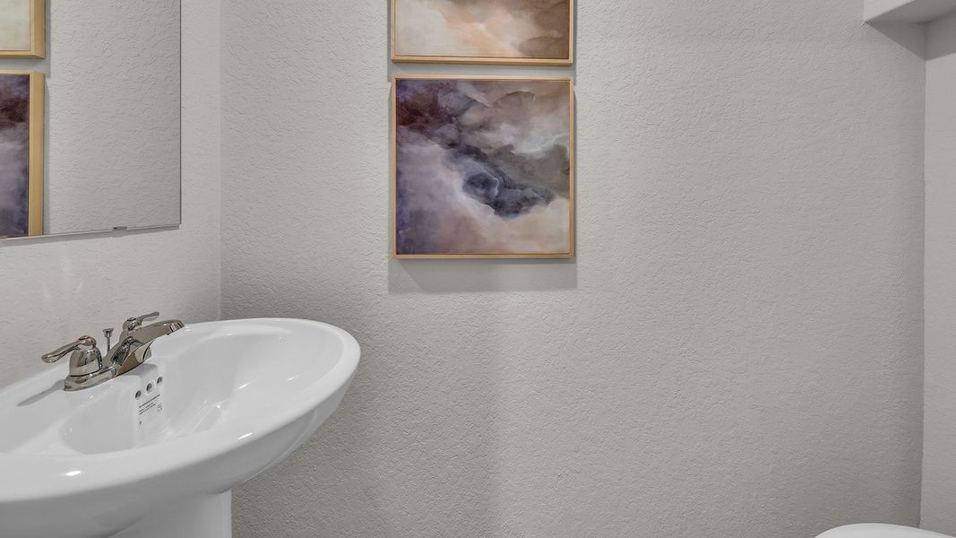 Representative furnished interior of a home built from the The Franklin by D.R. Horton in Ladera, Luling (Image 7).