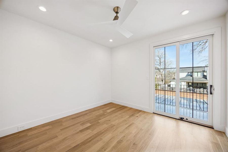 Spacious, unfurnished interior of a new home in , Dallas (Image 22).