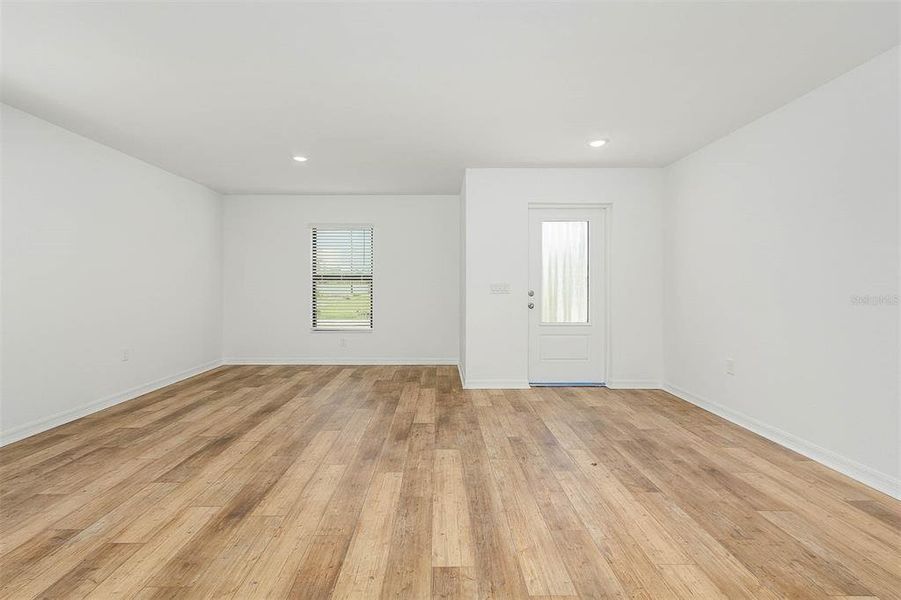 Spacious, unfurnished interior of a new home in , Port Charlotte (Image 19).