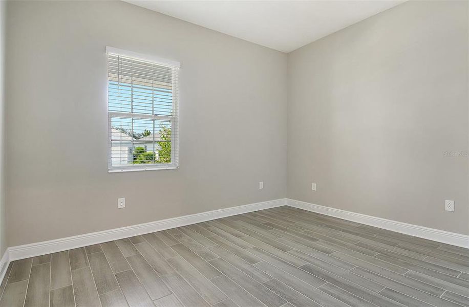 Spacious, unfurnished interior of a new home in Canoe Creek, Parrish (Image 25).