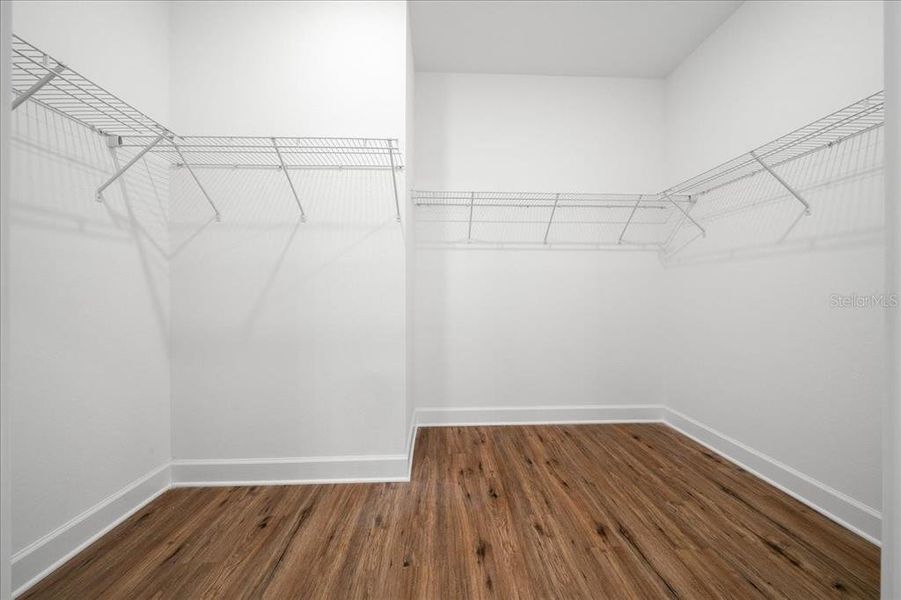 Spacious, unfurnished interior of a new home in , Weeki Wachee (Image 55).
