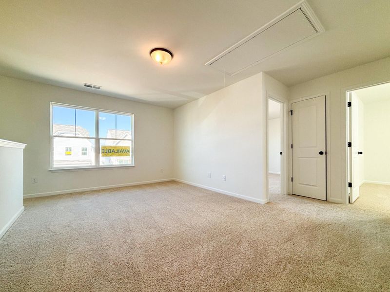 Spacious, unfurnished interior of a new home in Harrington, Greenville (Image 14).