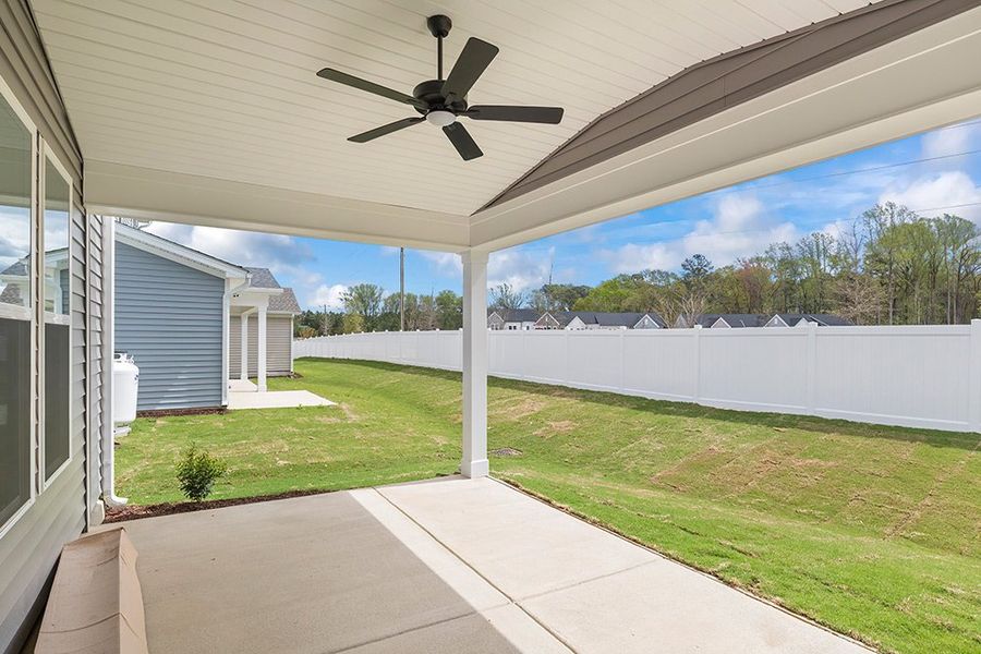 Representative exterior details of a home built from the The Whitley by RobuckHomes in Windwater, Hampstead (Image 3).