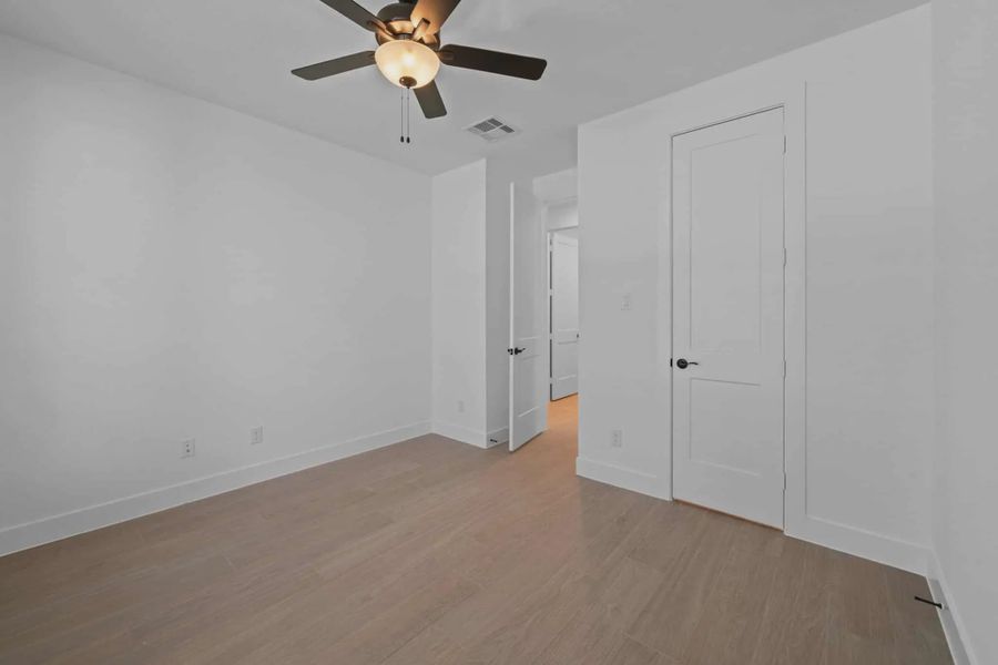Spacious, unfurnished interior of a new home in The Woodlands Hills, Willis (Image 18).