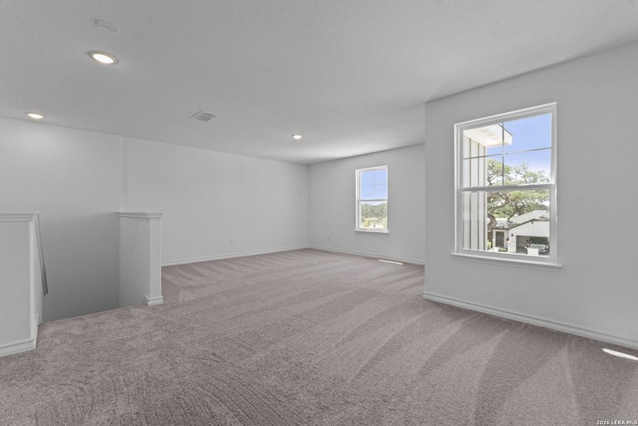 Spacious, unfurnished interior of a new home in Corley Farms, Boerne (Image 27).