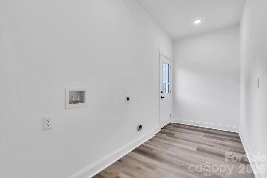 Spacious, unfurnished interior of a new home in , Greenville (Image 11).