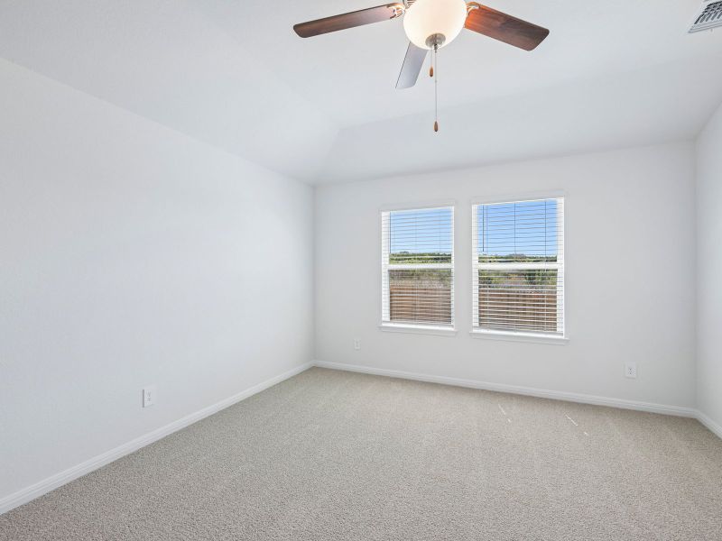 Spacious, unfurnished interior of a new home in Creekfall, Burnet (Image 9).