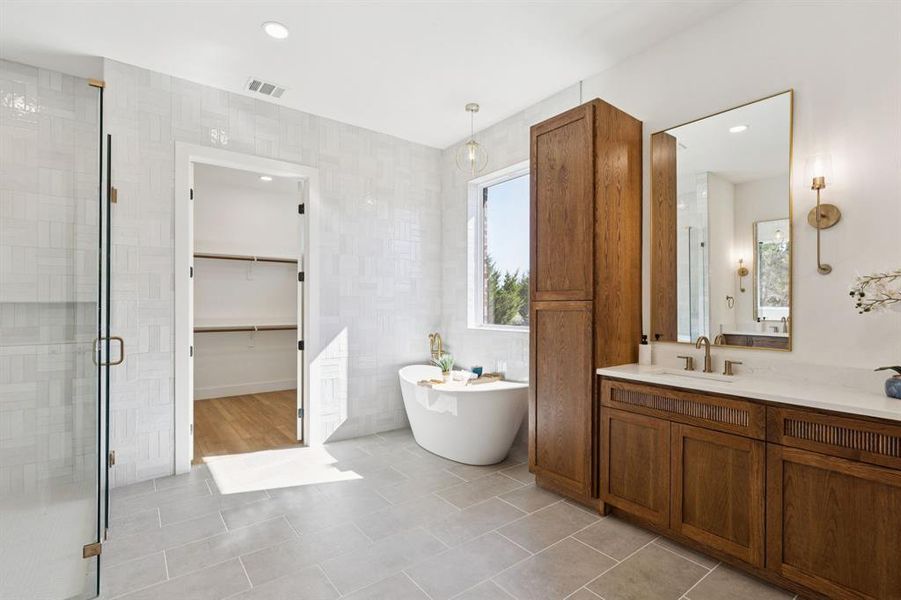 Furnished interior view inside a new home in , Waxahachie (Image 9). Furnished interior view inside a new home in , Waxahachie (Image 9).