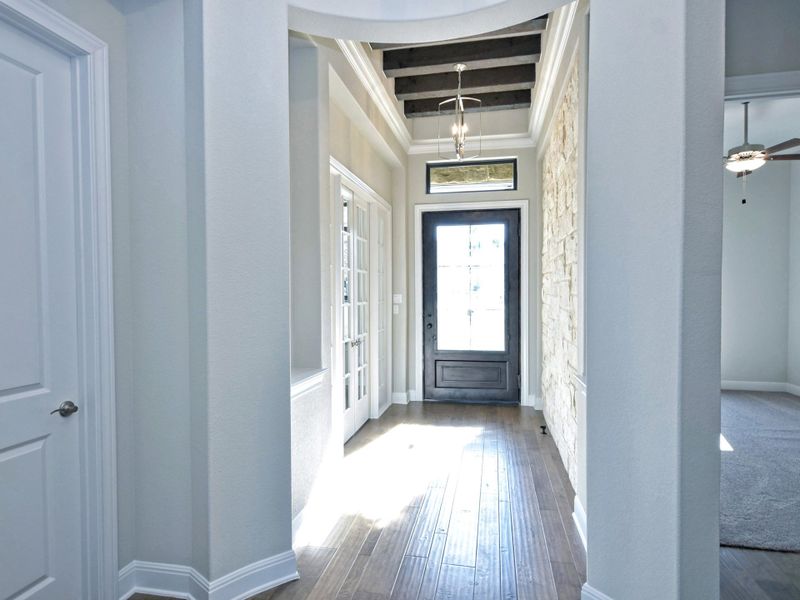 Representative unfurnished interior of a home built from the San Simeon I by Giddens Homes in Clearwater Ranch, Liberty Hill (Image 466).