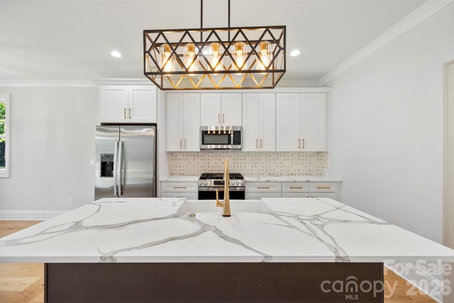 1331 Condon St, Charlotte, NC 28216