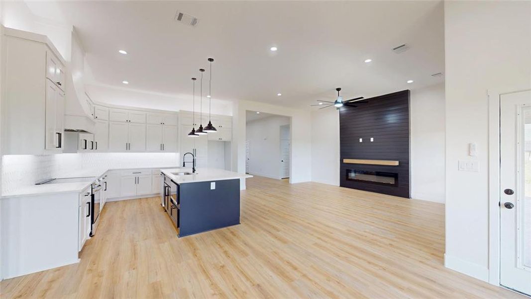 Furnished interior view inside a new home in , Greenville (Image 7).