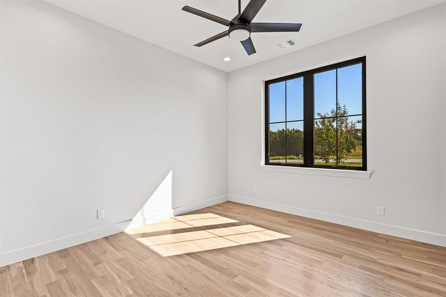 Spacious, unfurnished interior of a new home in , Aledo (Image 22).