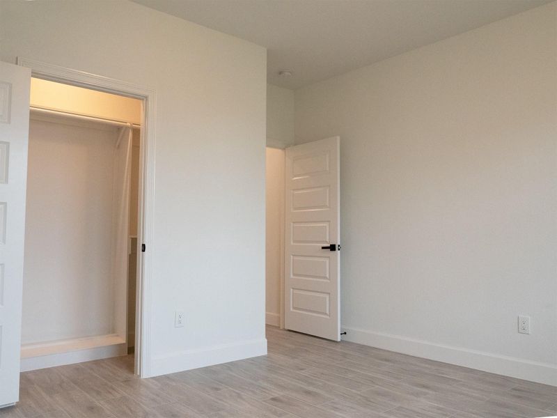 Spacious, unfurnished interior of a new home in , Cleveland (Image 20).