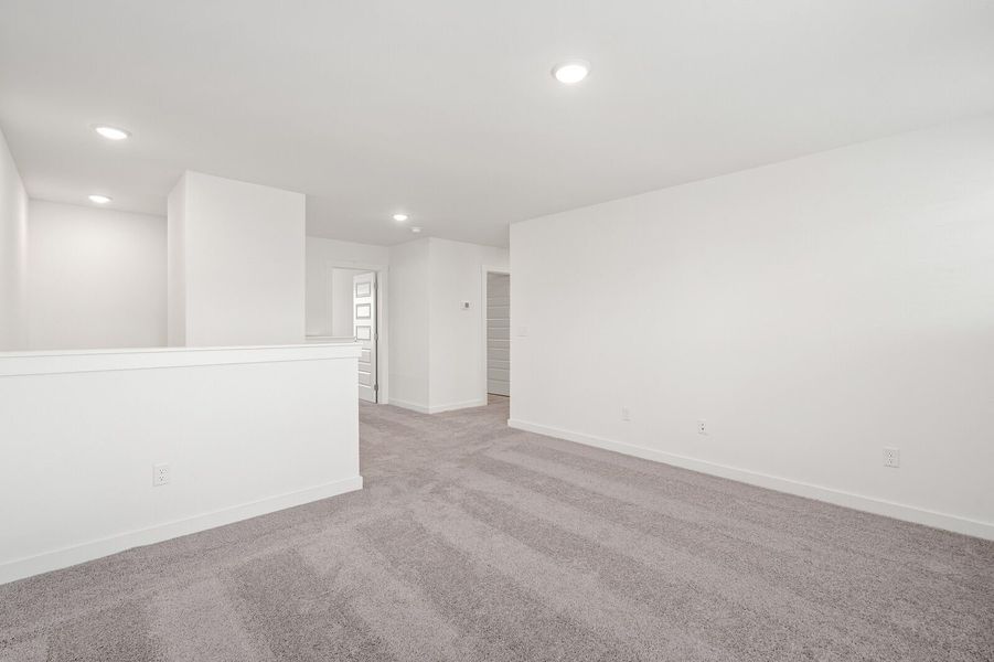 Spacious, unfurnished interior of a new home in Calista Farms, White House (Image 41).
