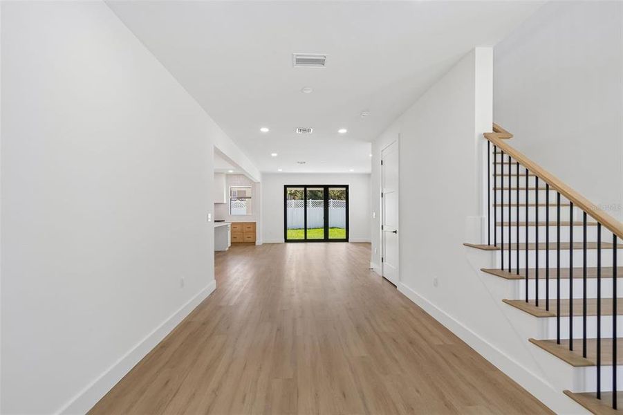 Spacious, unfurnished interior of a new home in , Tampa (Image 58). Spacious, unfurnished interior of a new home in , Tampa (Image 58).