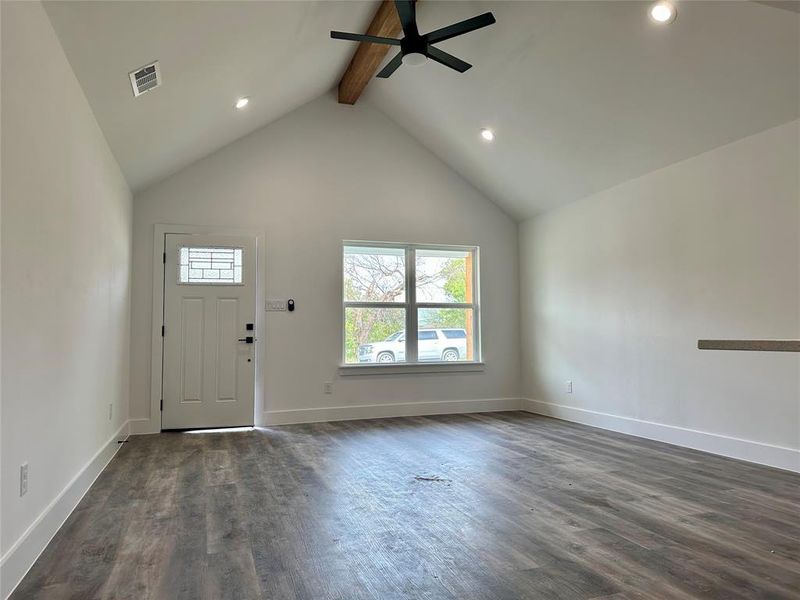 Spacious, unfurnished interior of a new home in , Rockwall (Image 12).