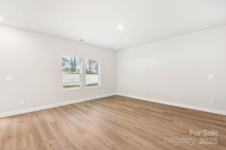 Spacious, unfurnished interior of a new home in Calico Creek, Cherryville (Image 6).