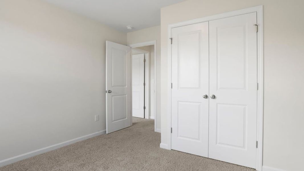 Spacious, unfurnished interior of a new home in Cedar Gap, Fountain Inn (Image 25).