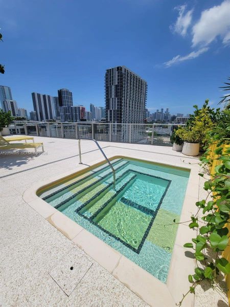 Community amenities in , Miami (Image 17). Community amenities in , Miami (Image 17).