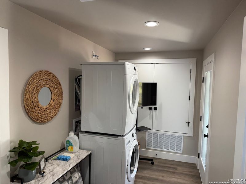 Furnished interior view inside a new home in , Canyon Lake (Image 5). Furnished interior view inside a new home in , Canyon Lake (Image 5).