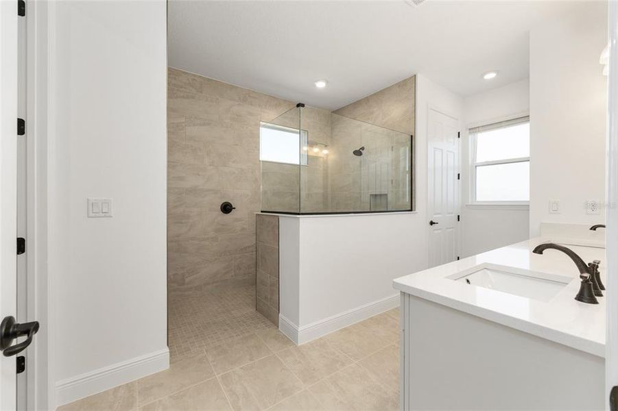 Furnished interior view inside a new home in , Ocala (Image 8).