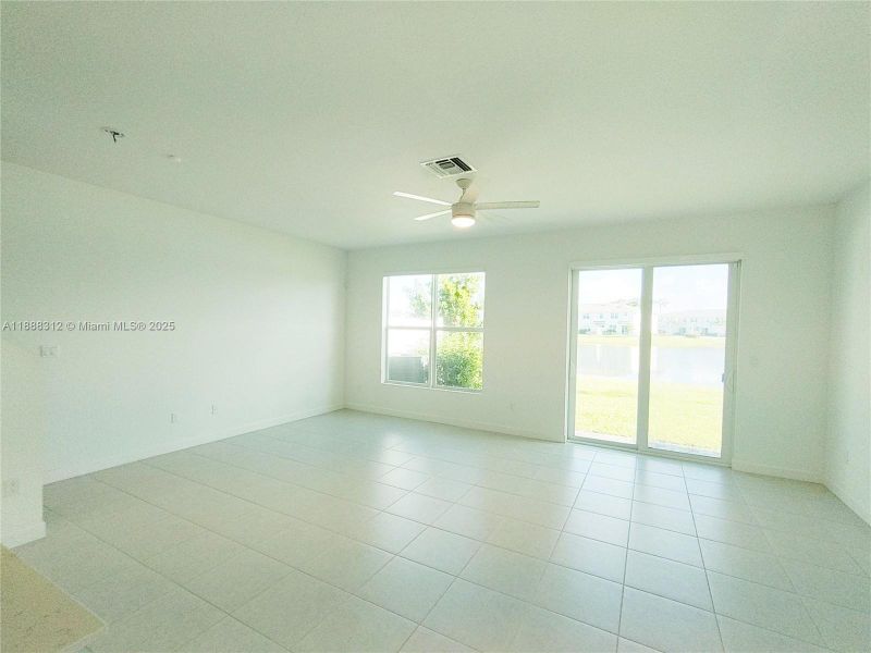 Spacious, unfurnished interior of a new home in , Lake Worth (Image 35). Spacious, unfurnished interior of a new home in , Lake Worth (Image 35).