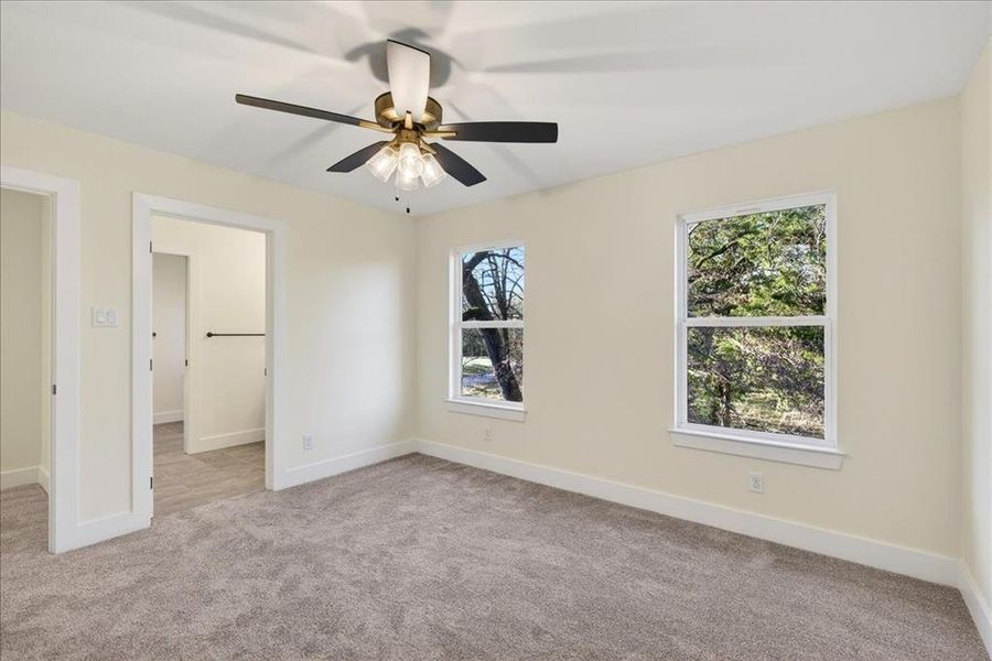 Spacious, unfurnished interior of a new home in , Enchanted Oaks (Image 28).