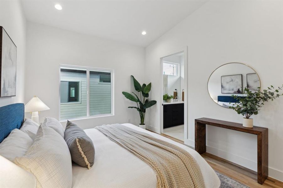 Furnished interior view inside a new home in , Dallas (Image 21).