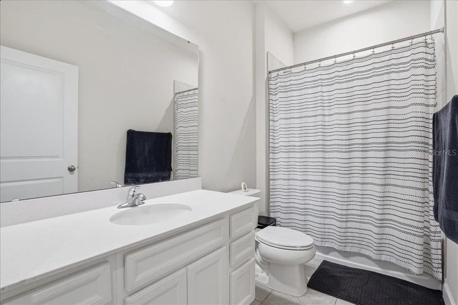 Furnished interior view inside a new home in , Parrish (Image 33).